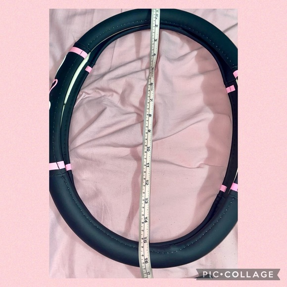 Black Hearts Steering Wheel Cover - Picture 7 of 8